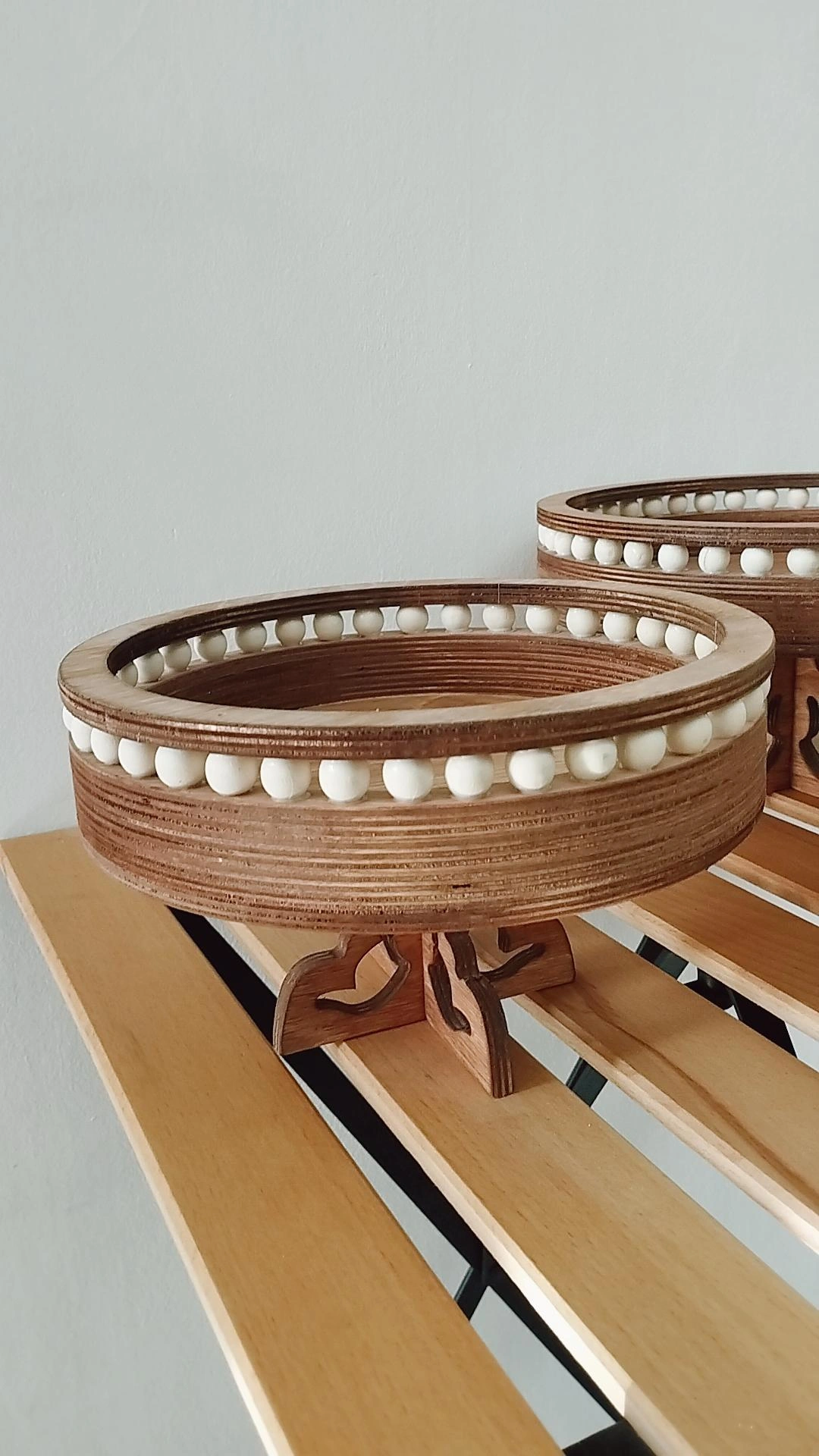 آجیل خوری پایه دار چوبی(سایزمتوسط)