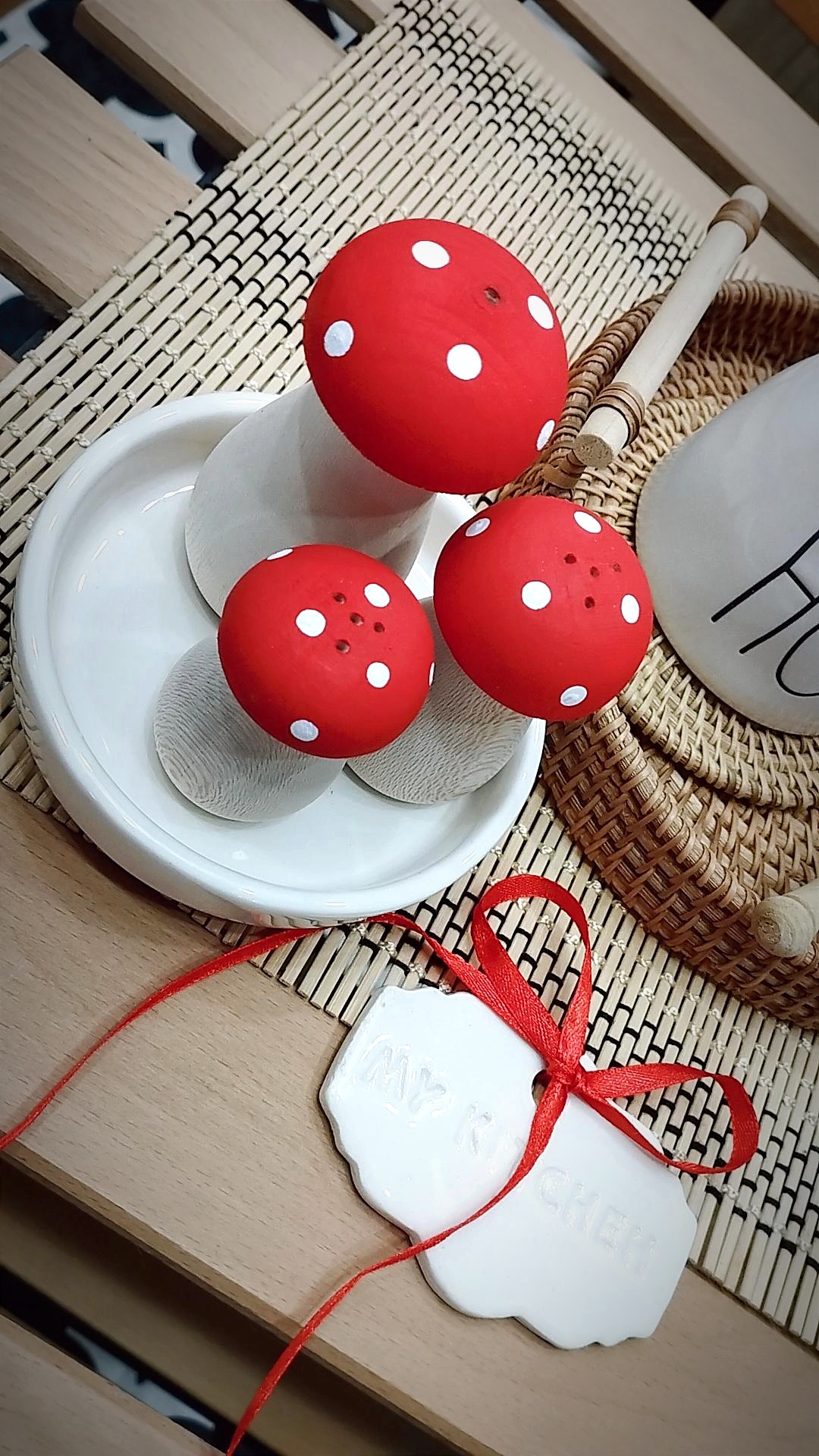 نمکدان طرح قارچ